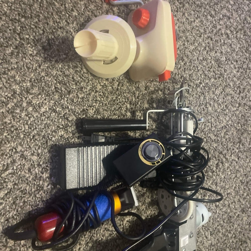 Tufting Gun with razor and Vintage Yarn Winder and Accessories
